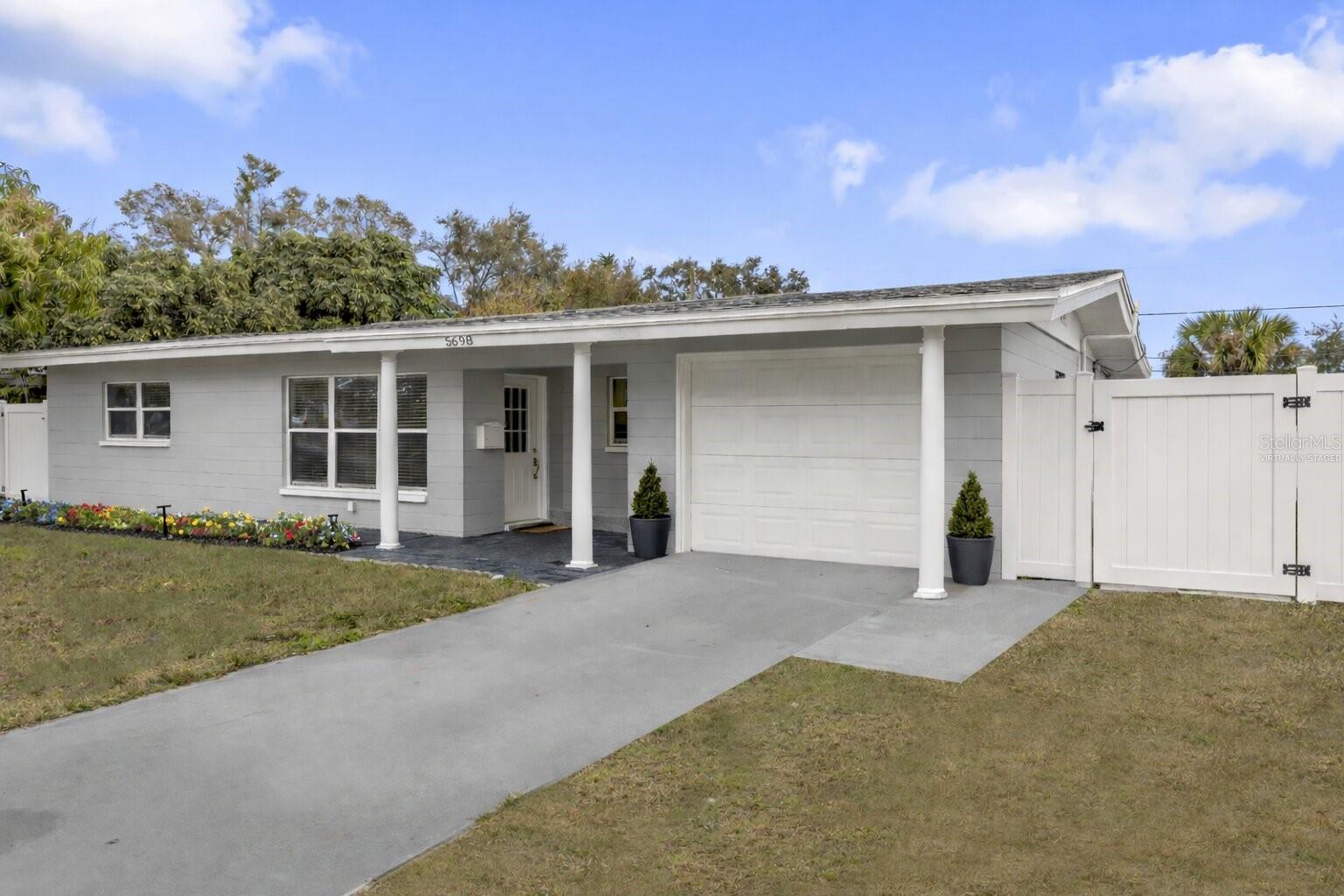 5698 38th Ave N