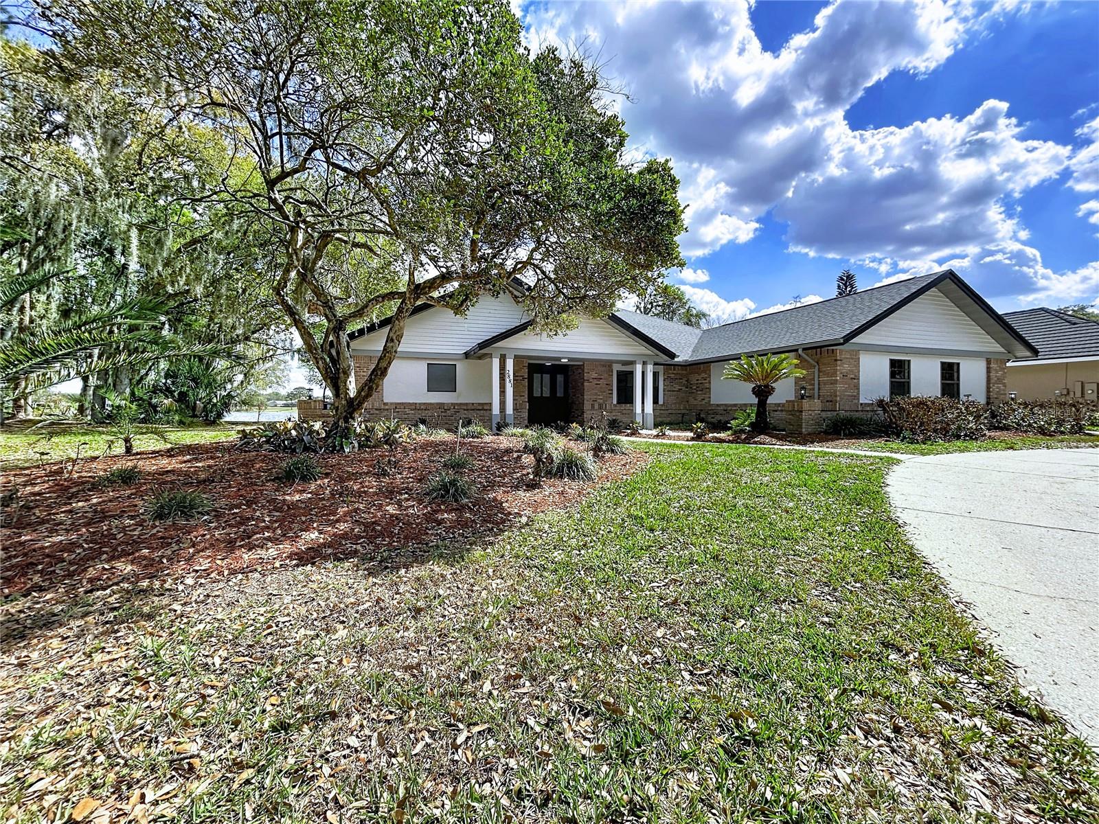 2881 Hammock Dr