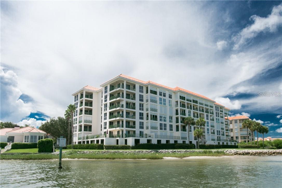 4717 Dolphin Cay Ln S #507