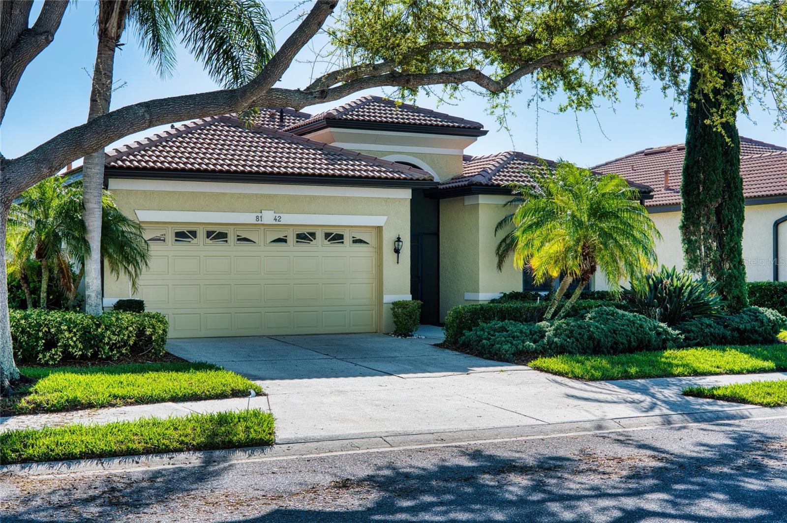 8142 Stirling Falls Cir