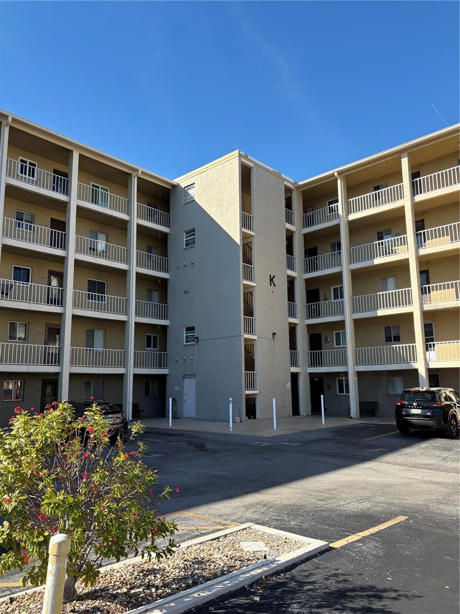 3514 Lake Bayshore Dr #K-108