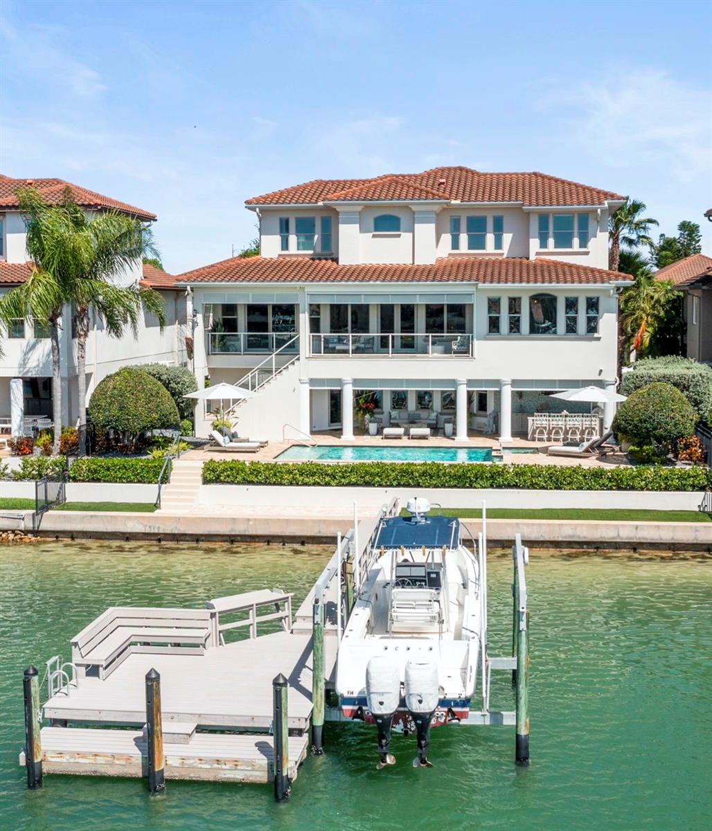 19 Bayfront CT S