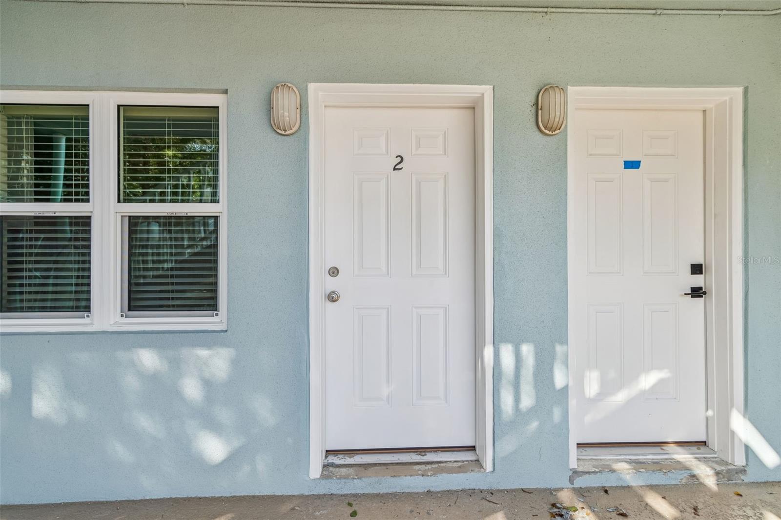 300 Venetian Dr #2