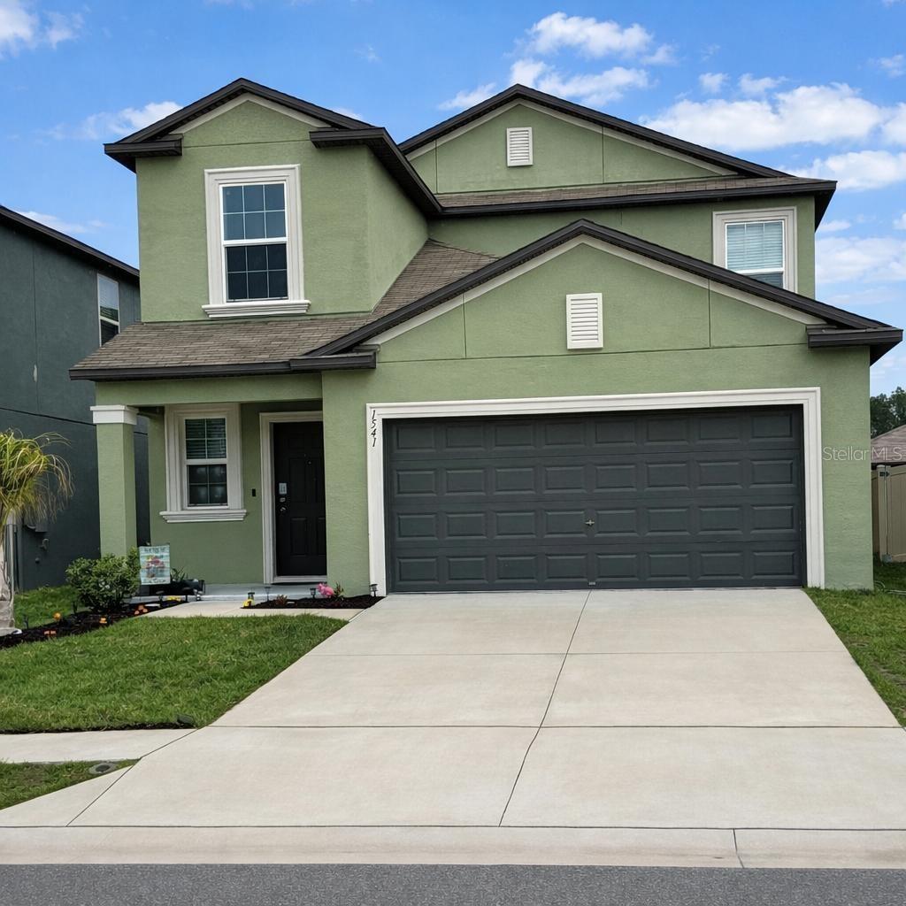 1541 Landmark Dr