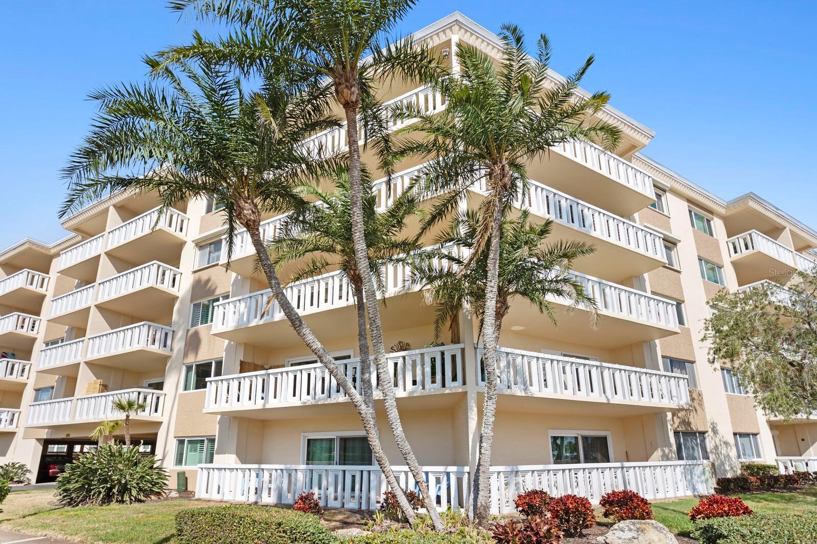 1200 N Shore Dr NE #407