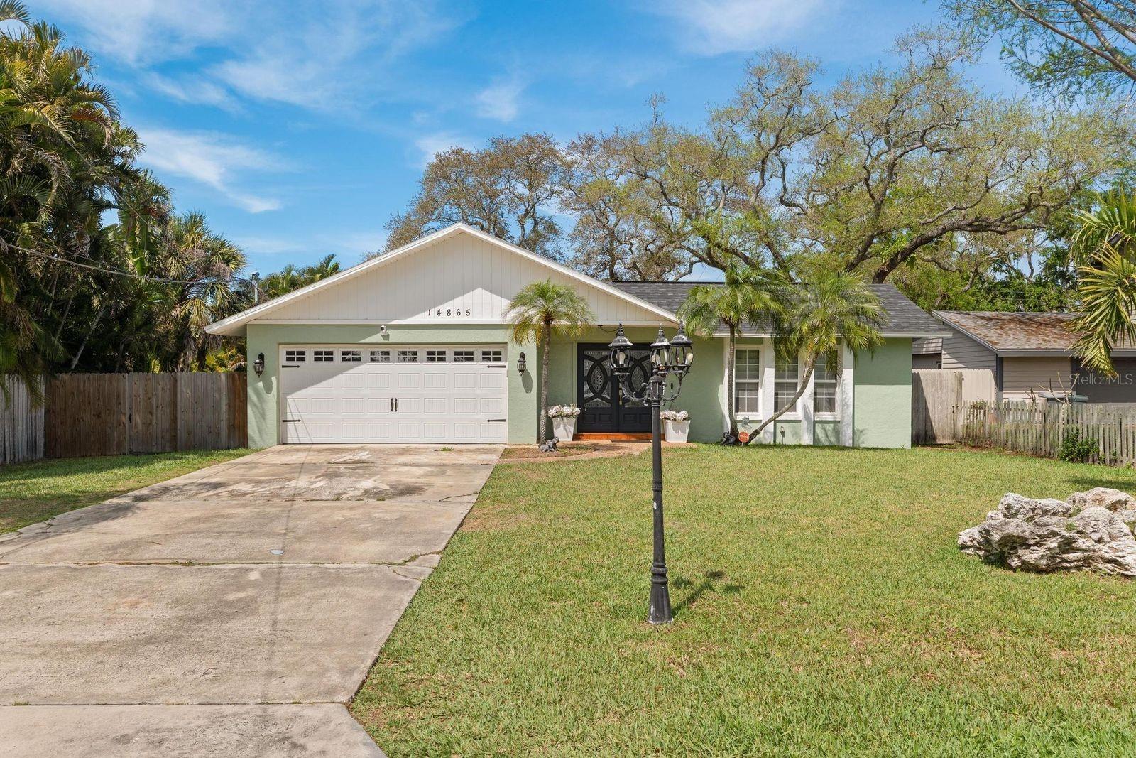 14865 Wildwood Dr