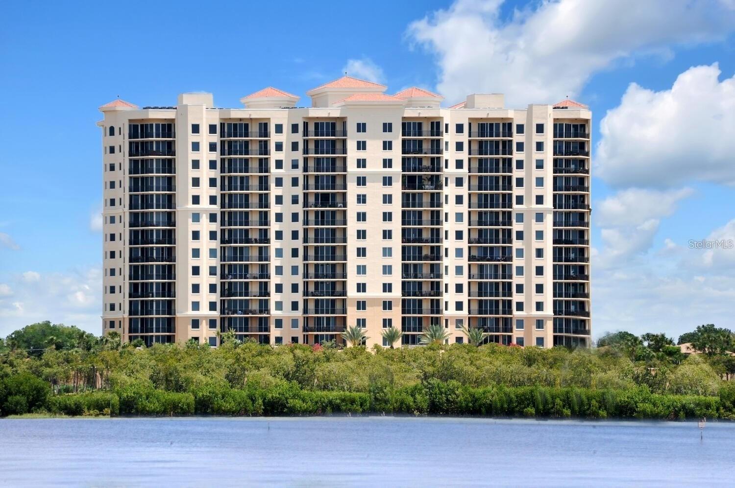 5823 Bowen Daniel Dr #401