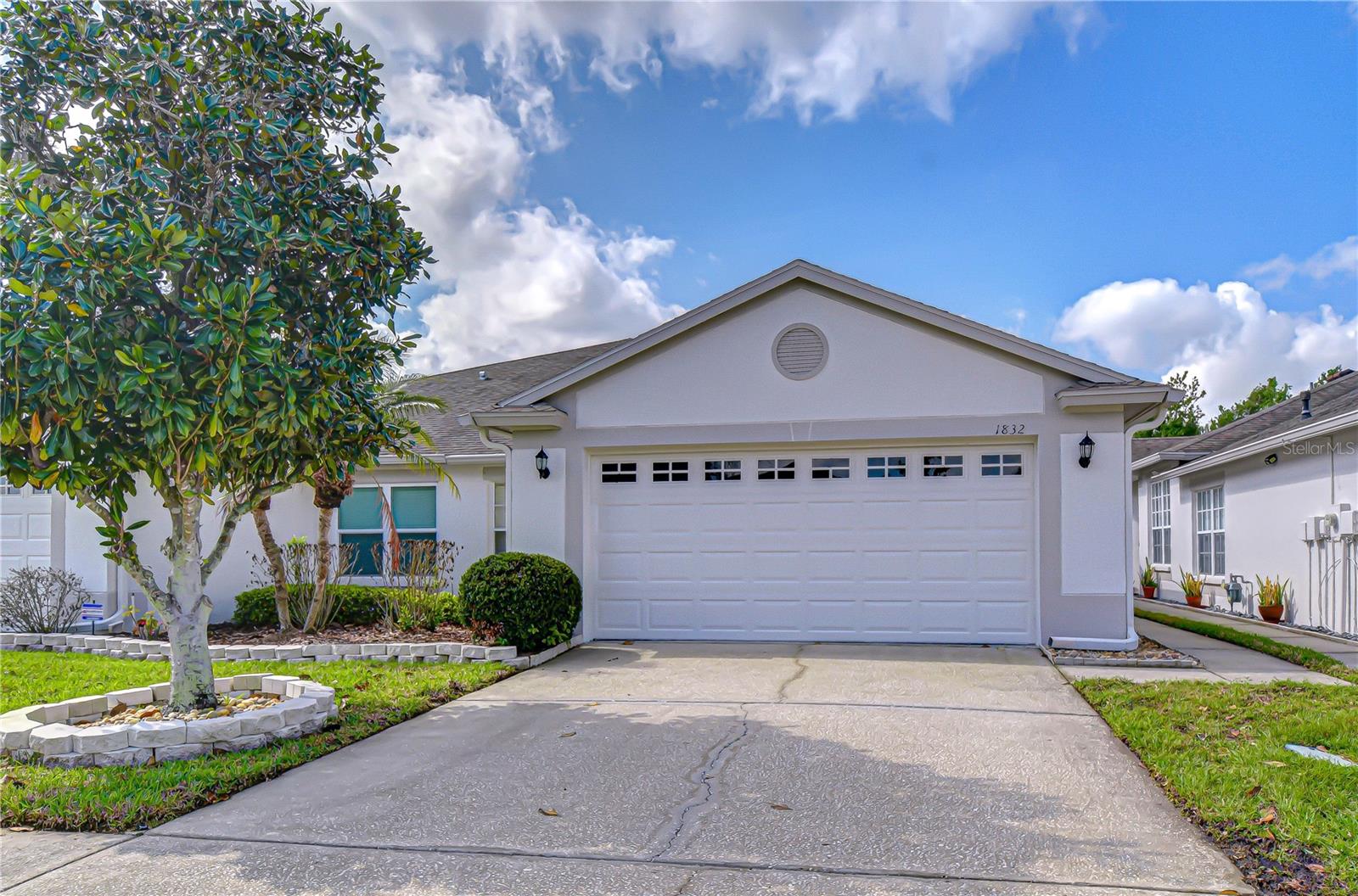 1832 Sassafras Dr