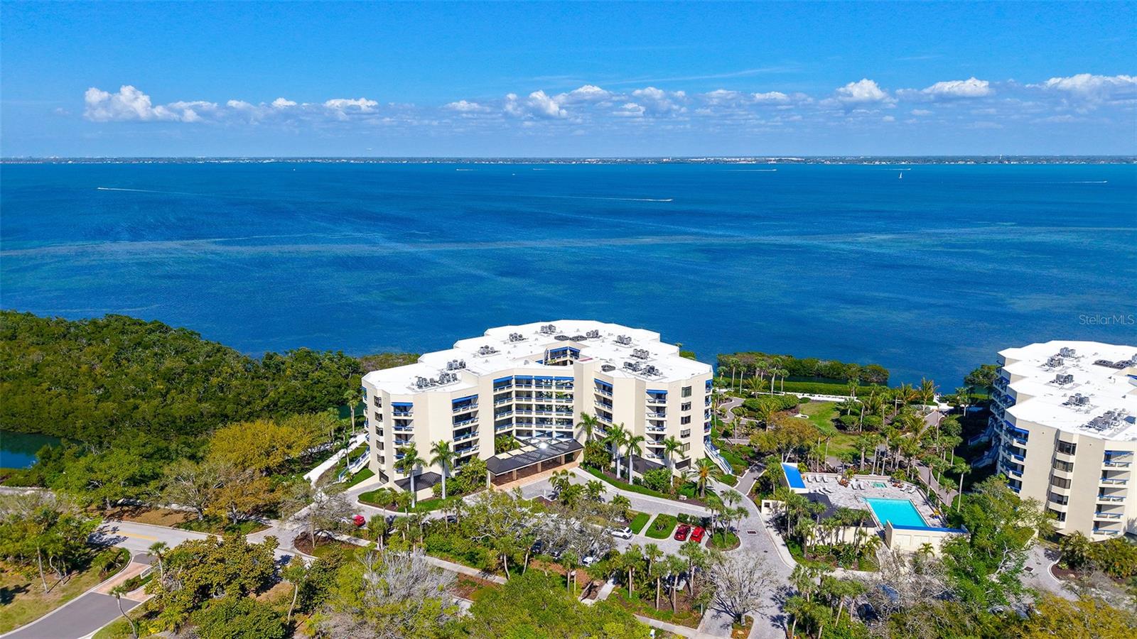 2120 Harbourside Dr #623