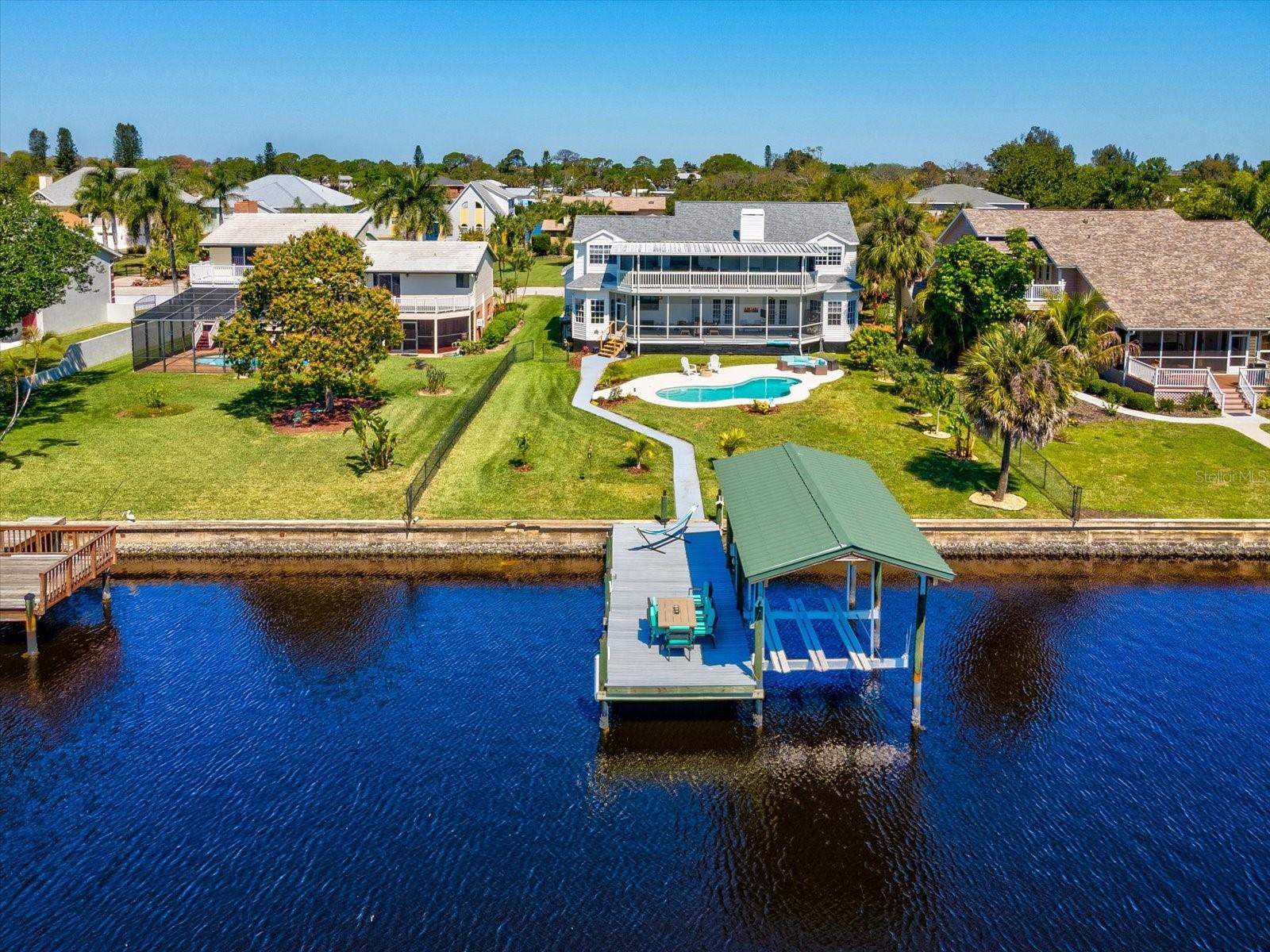 1414 Deirdre Dr