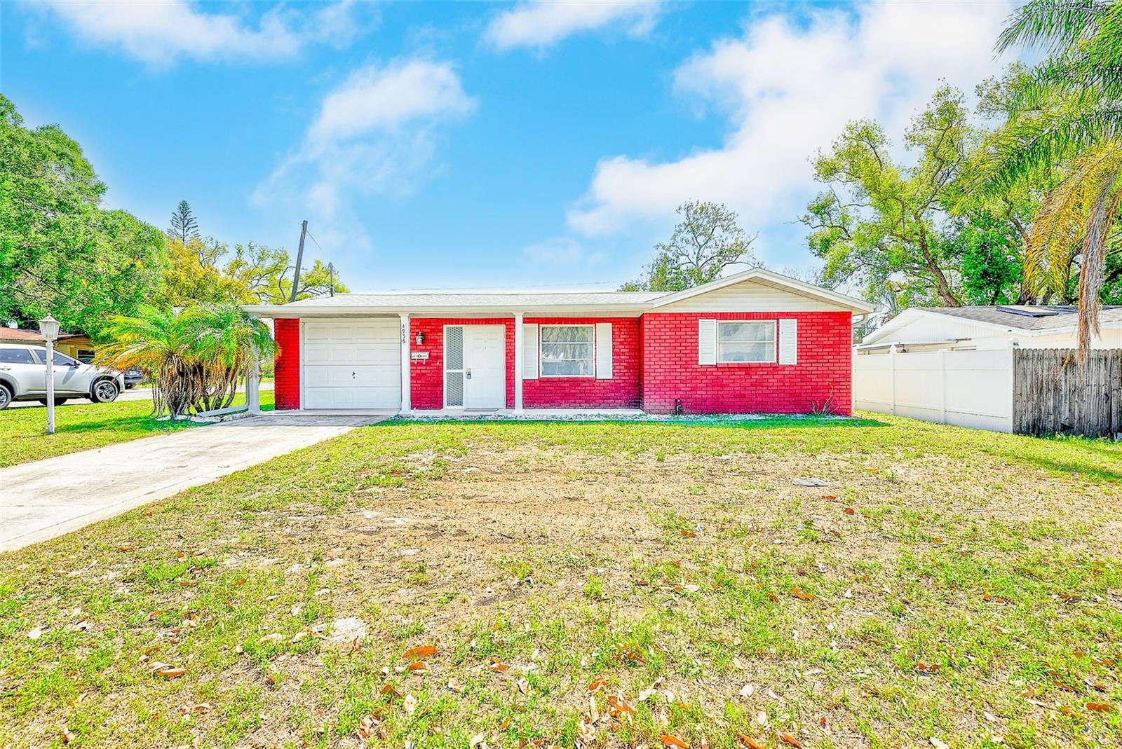 4936 Uranus Ave