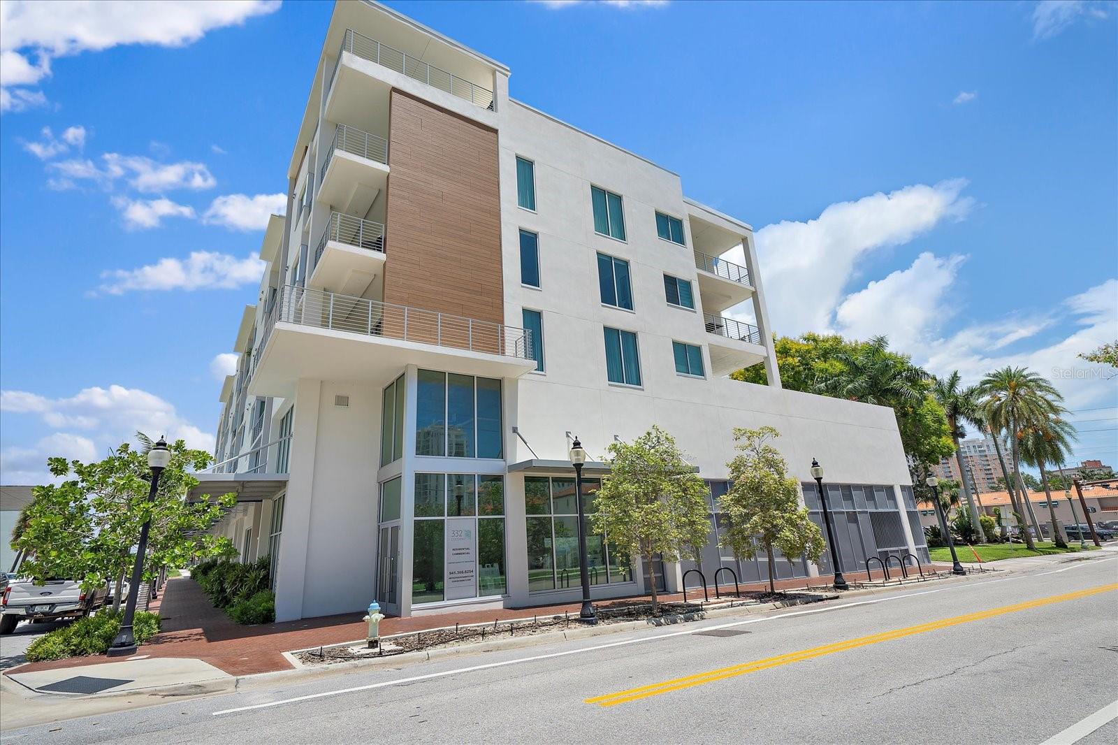332 Cocoanut Ave #406