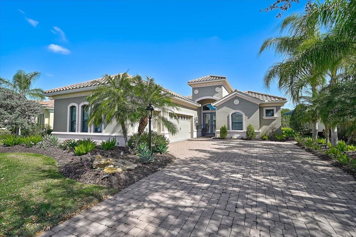 14911 Castle Park Ter