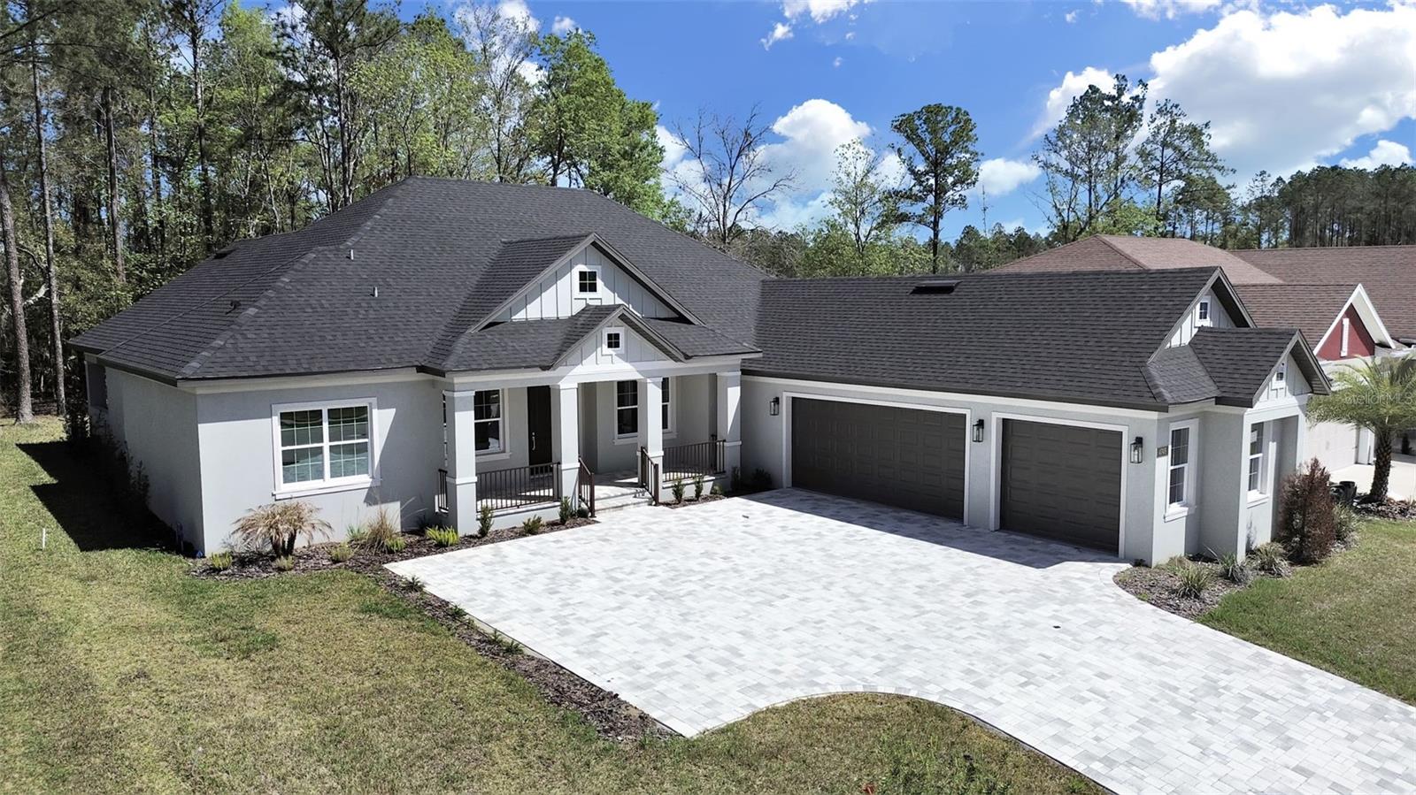 4748 Hickory Oak Dr