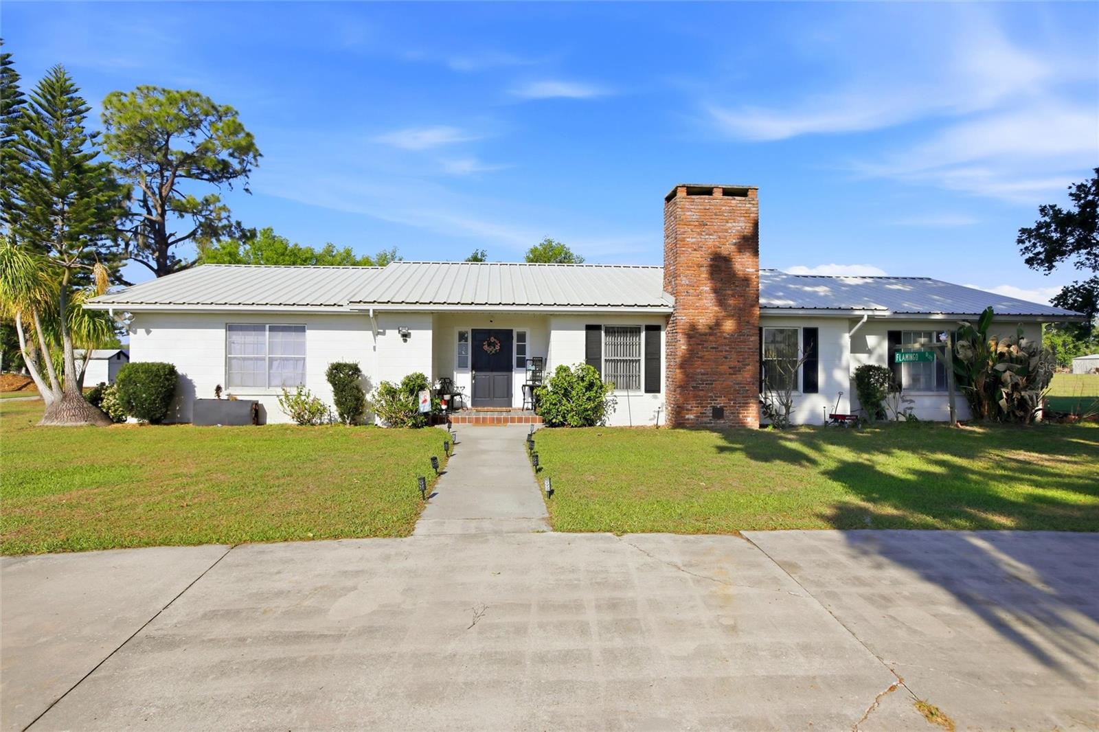 3903 Edison Ave