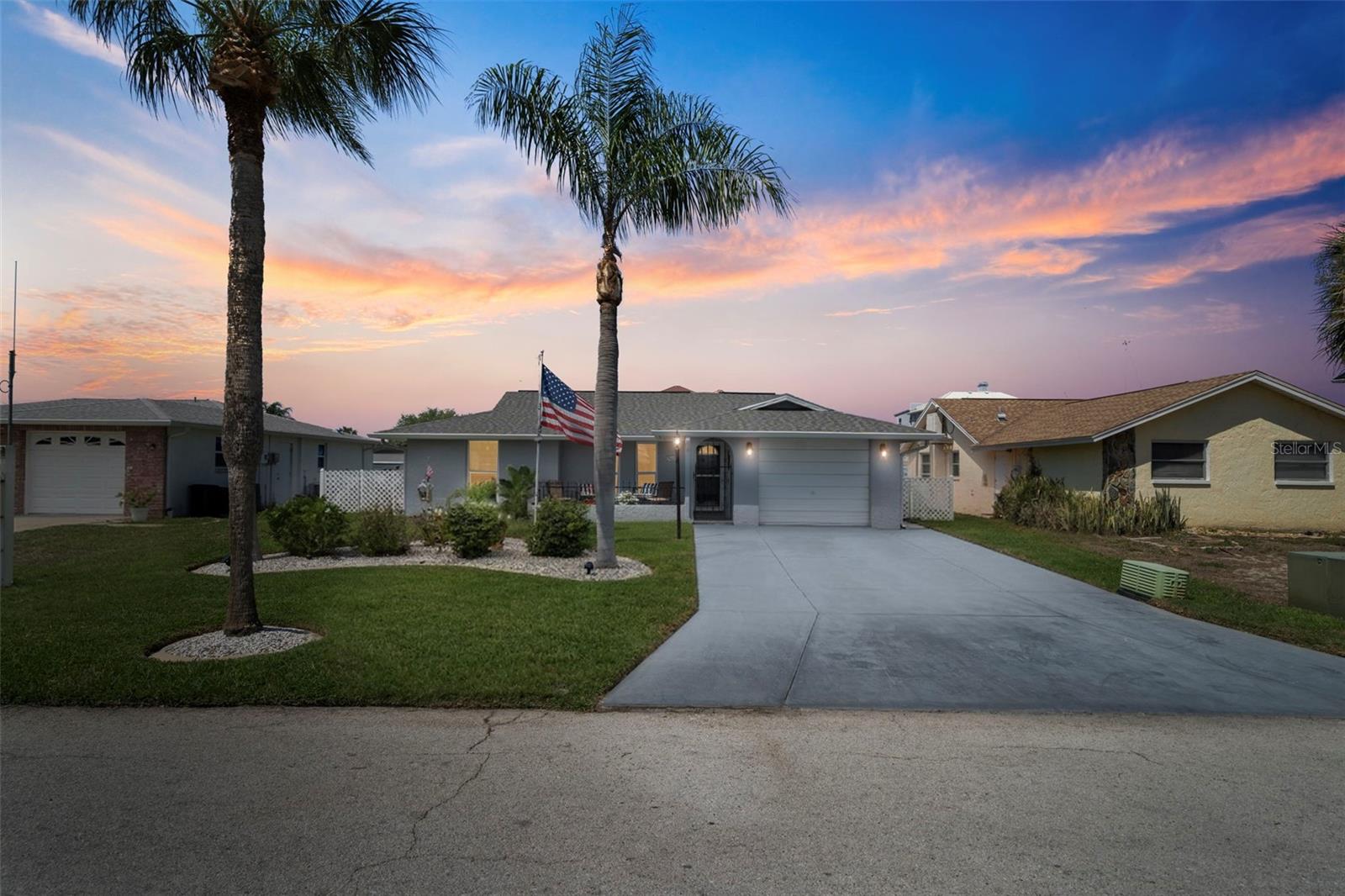 15627 Donzi Dr
