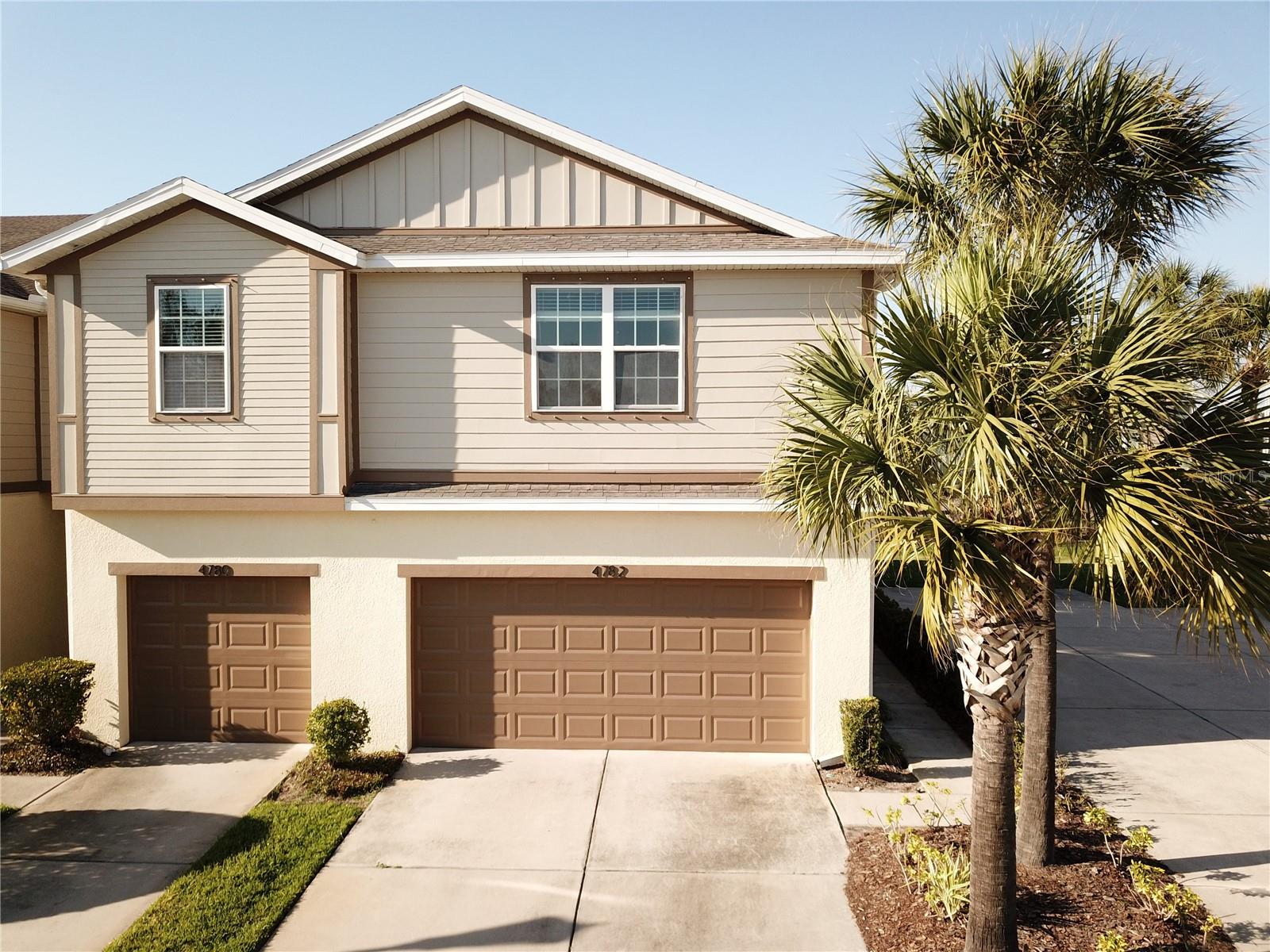 4782 White Sanderling CT