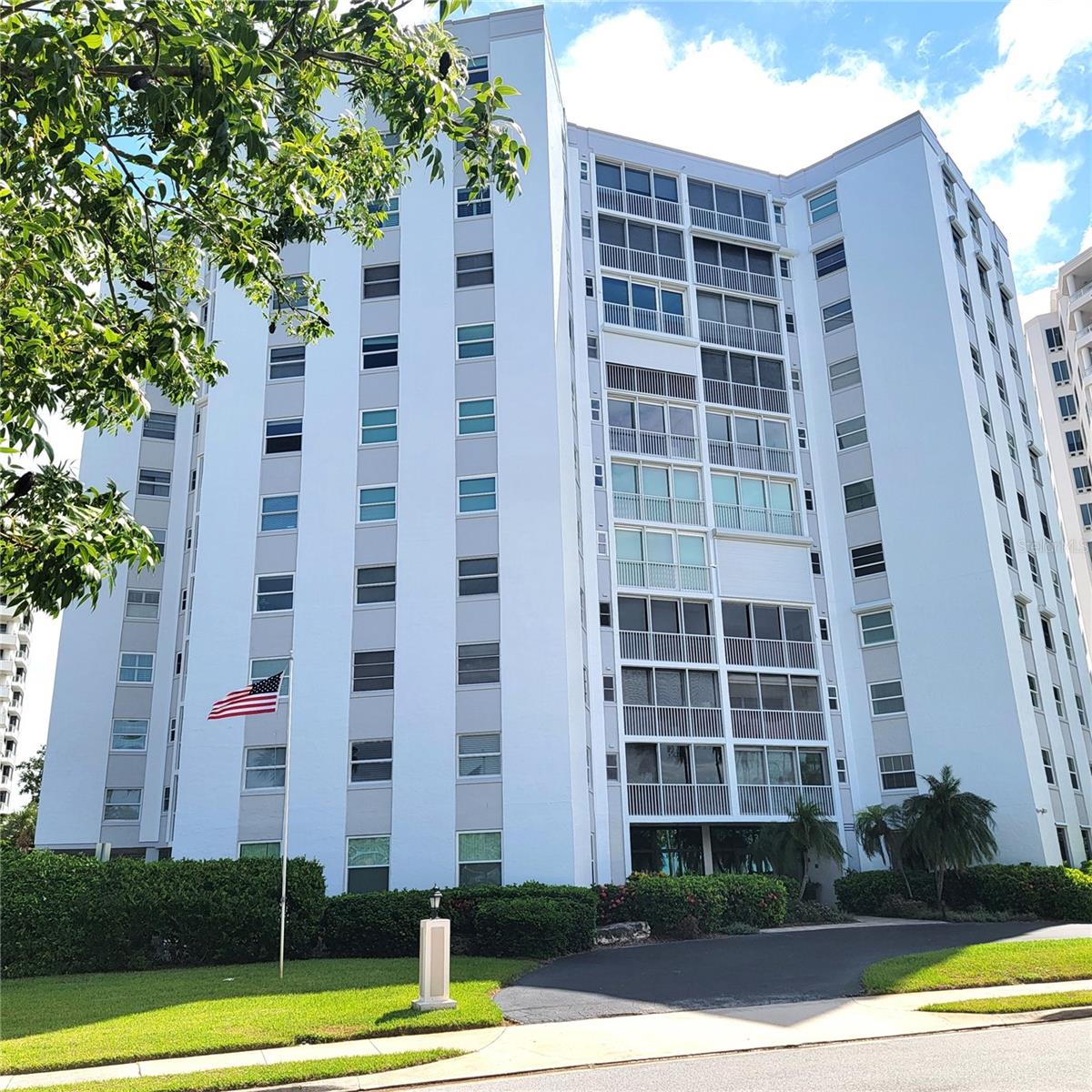 435 S Gulfstream Ave #605