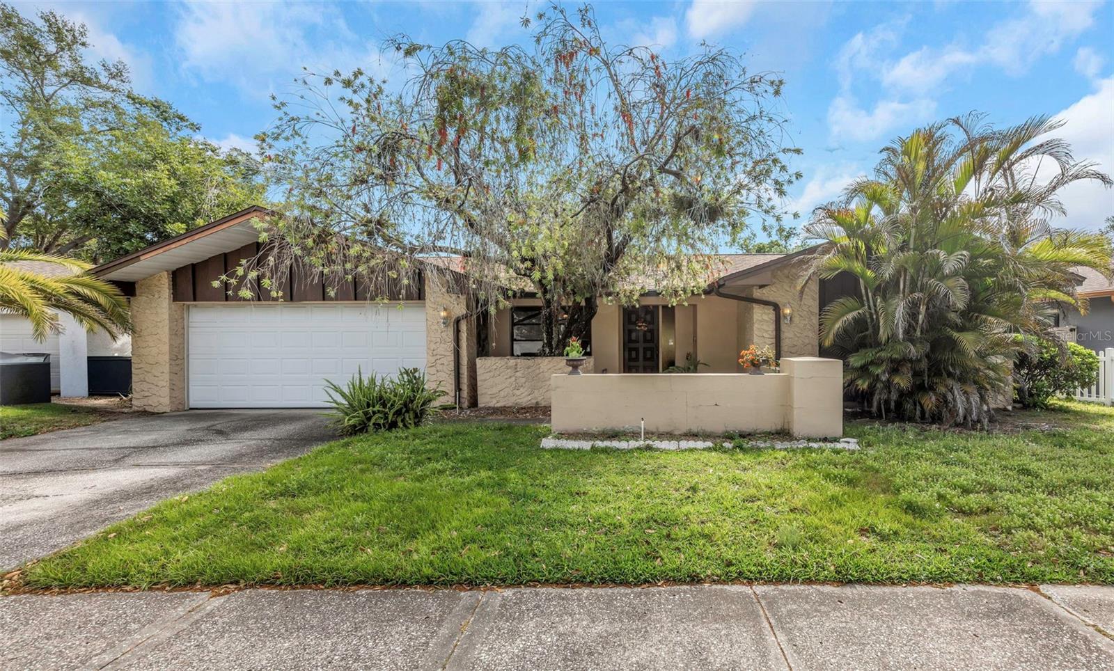 107 Country Villas Dr
