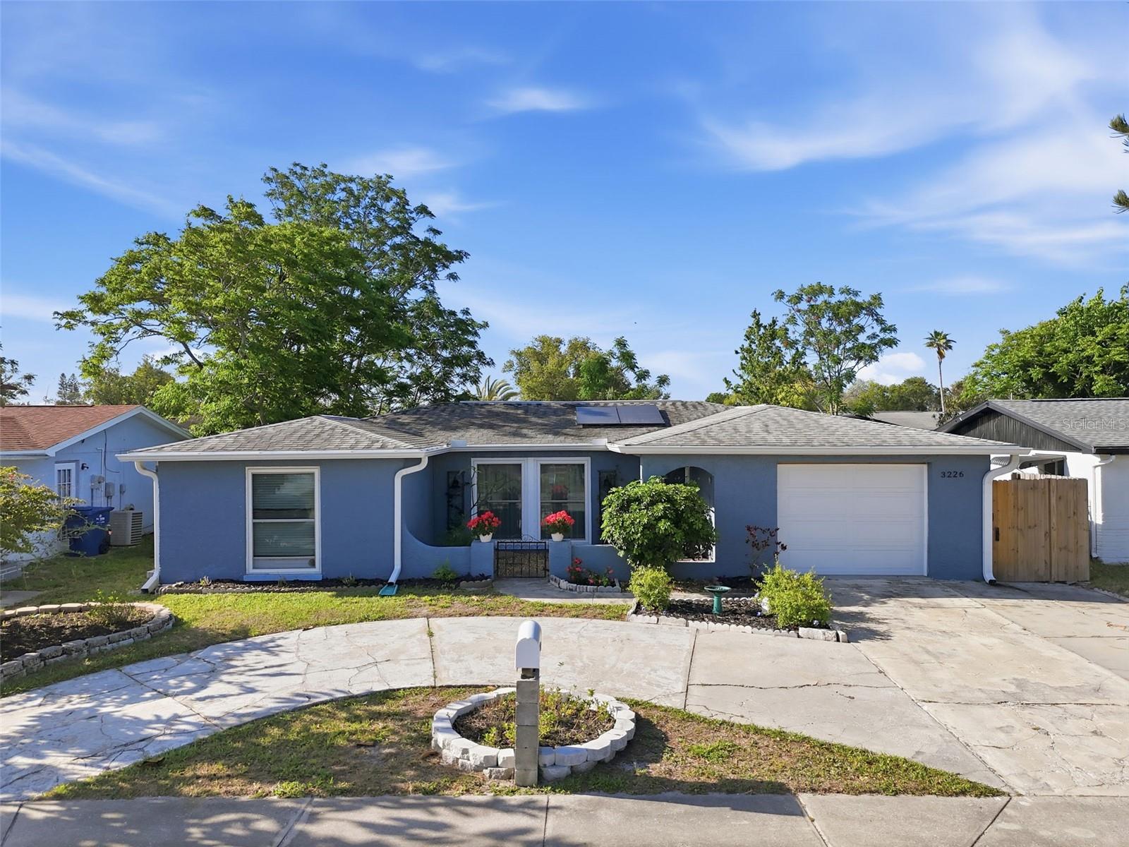 3226 Fairmount Dr