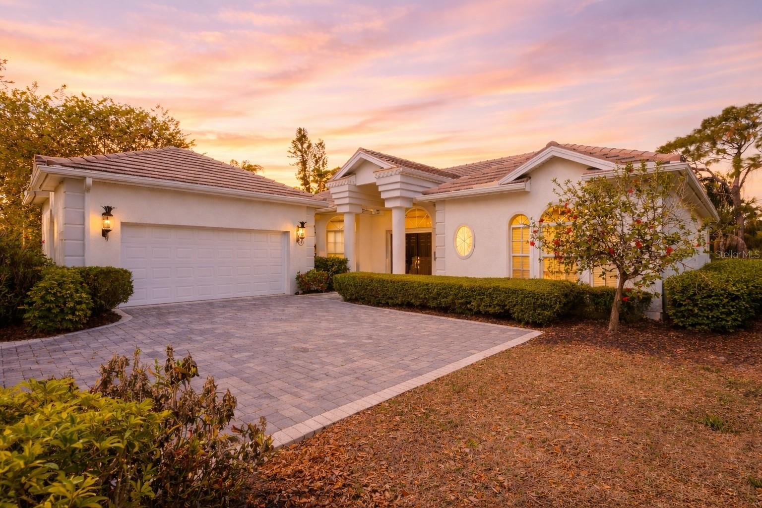 7857 Wilton Crescent Cir