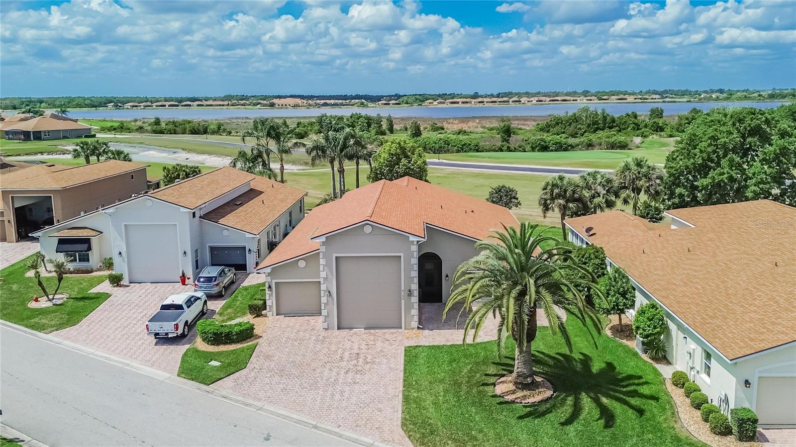 4152 Dunmore Dr