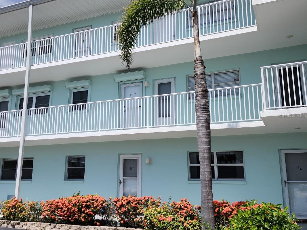 1819 Shore Dr S #217
