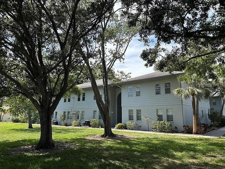 10800 Us Highway 19 N #237