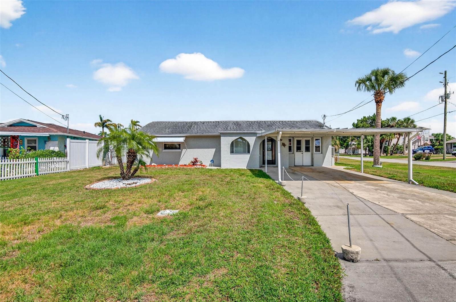 6645 Harbor Dr