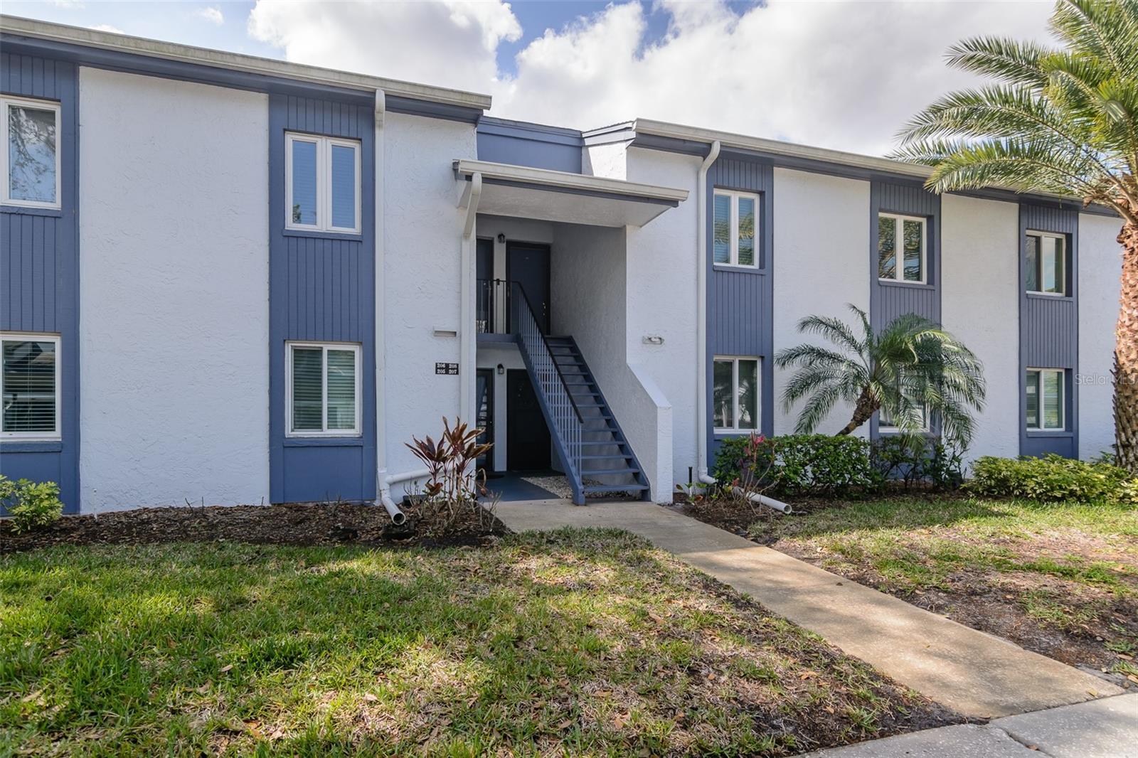 207 Cypress Ln