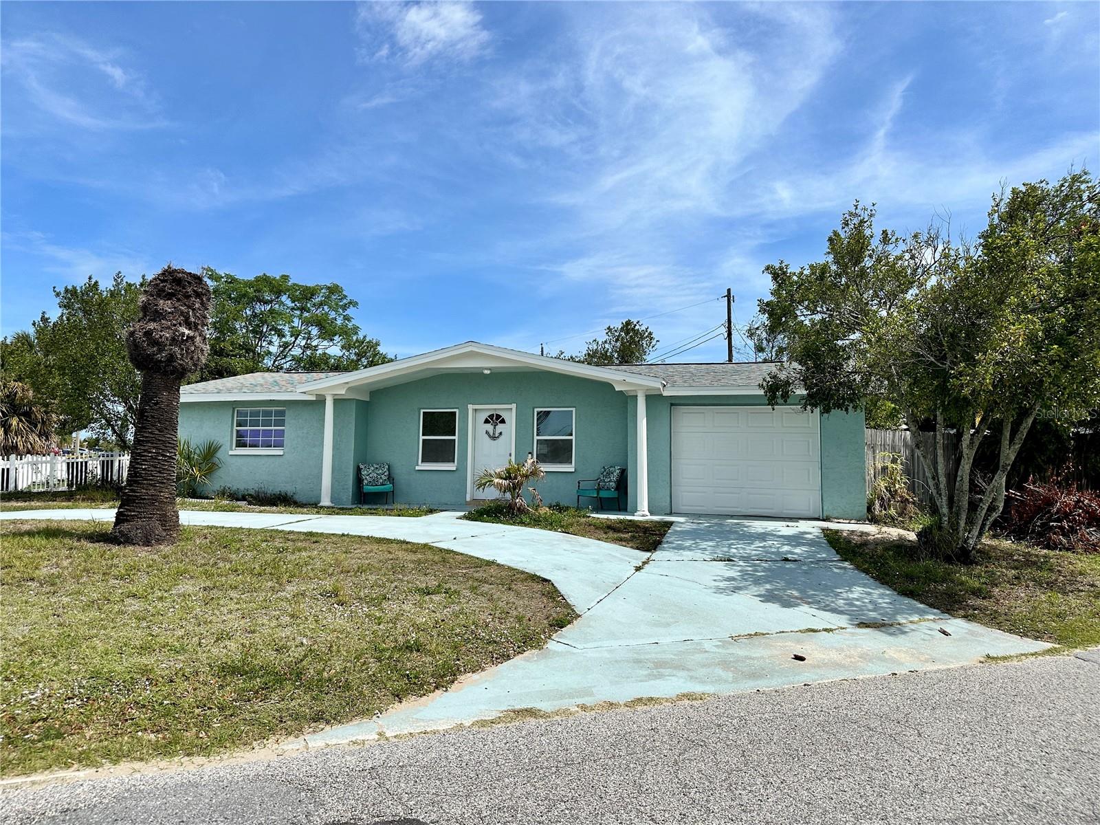 3240 Briar Cliff Dr