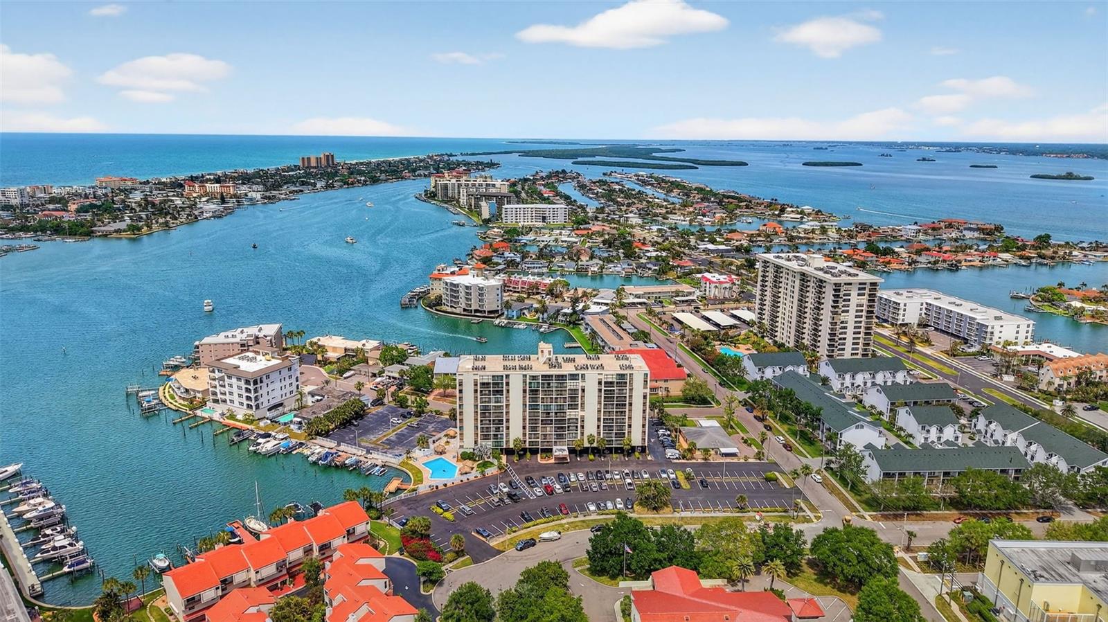255 Dolphin Pt #211