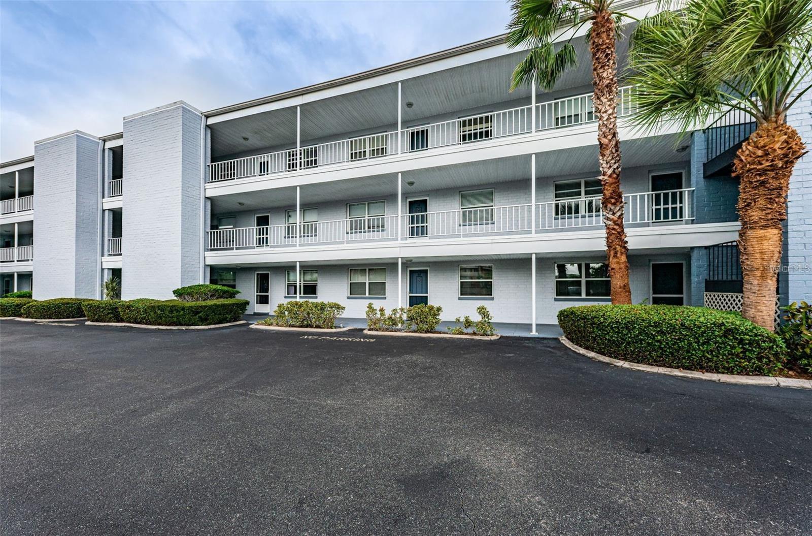 1859 Shore Dr S #107
