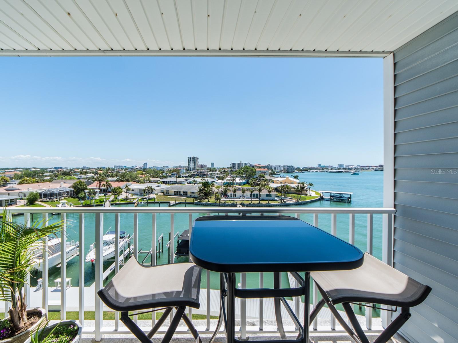 610 Island Way #407
