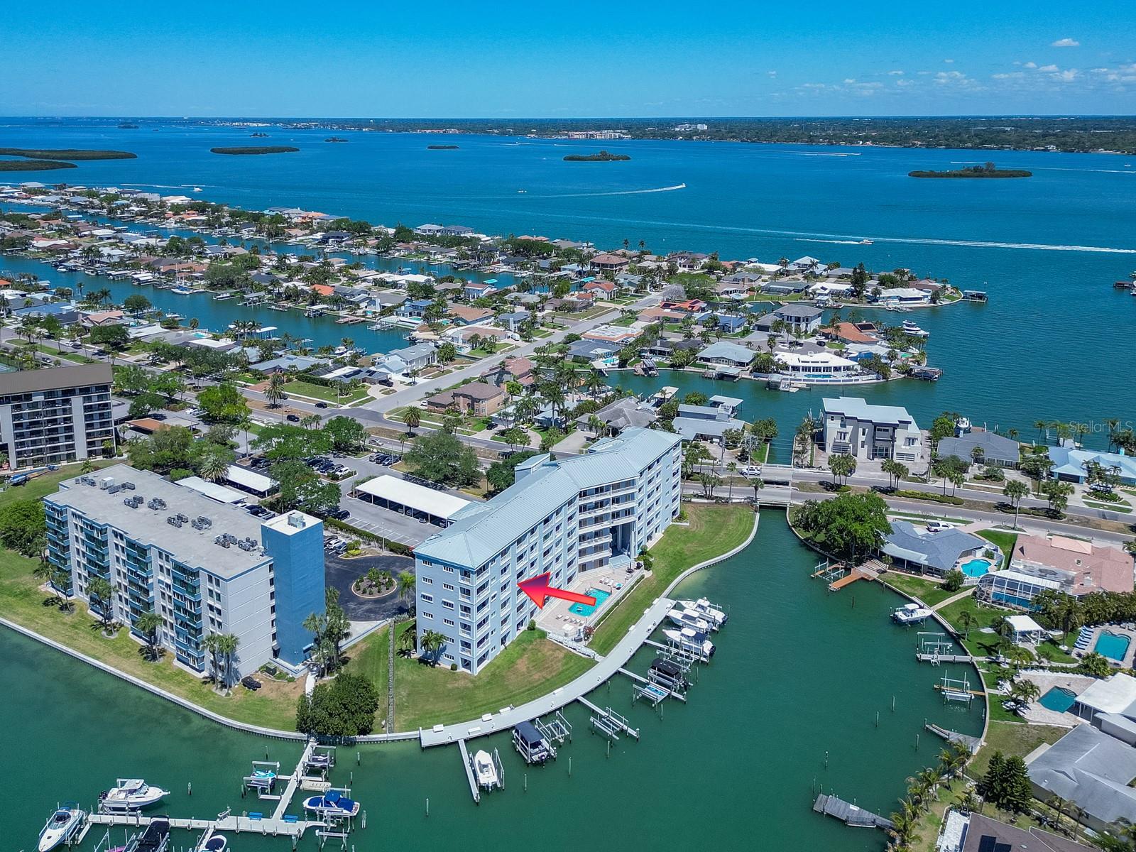610 Island Way #407