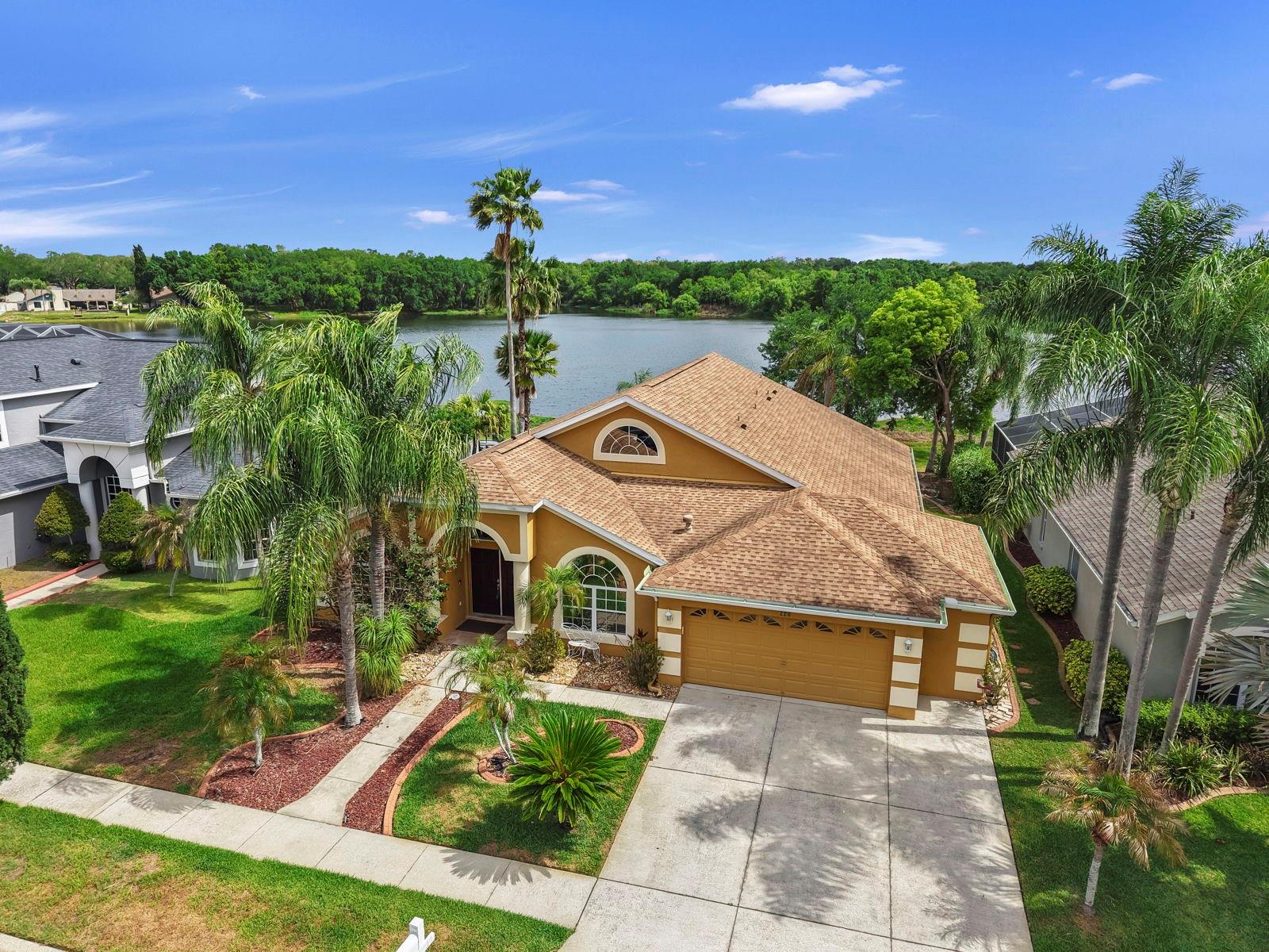 220 Rosana Dr