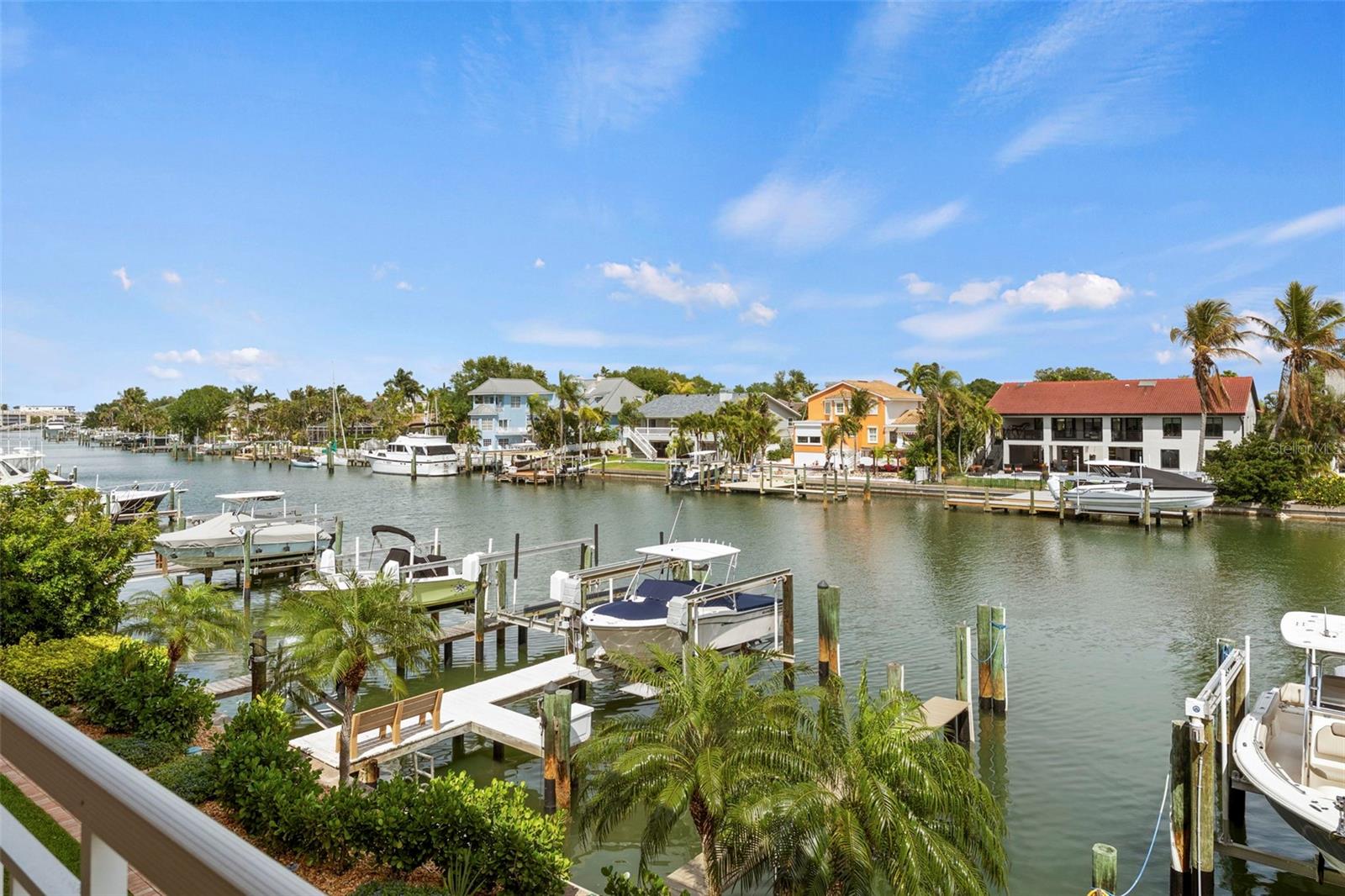 1071 Pinellas Bayway S