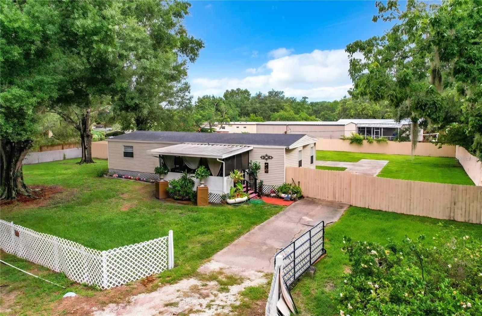 2974 Brenda Ln