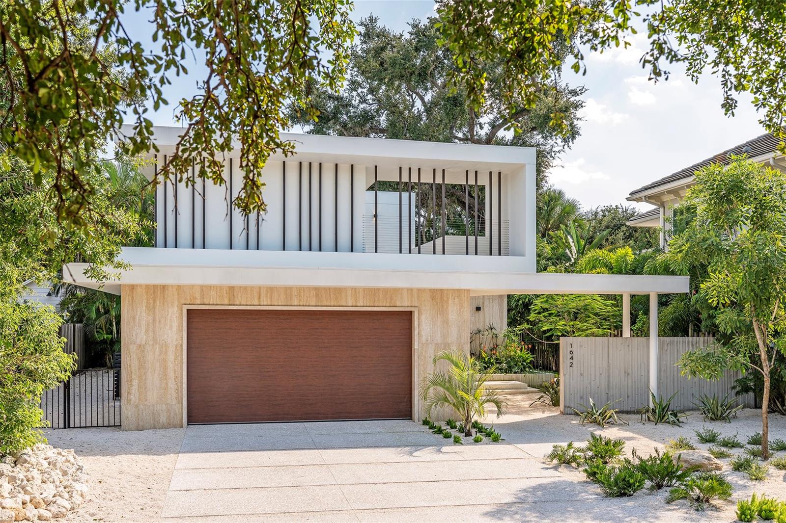1642 Bahia Vista St