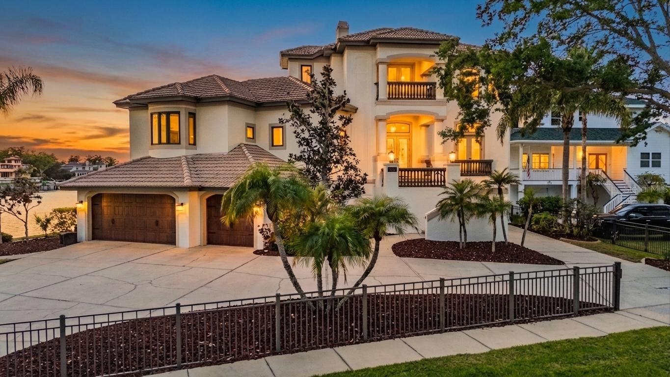 62 Central CT
