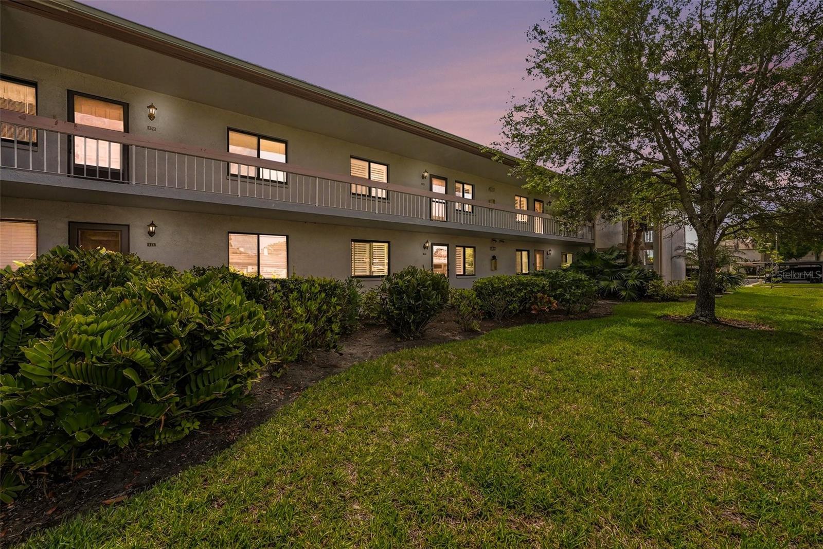 172 Lakeview Way #172