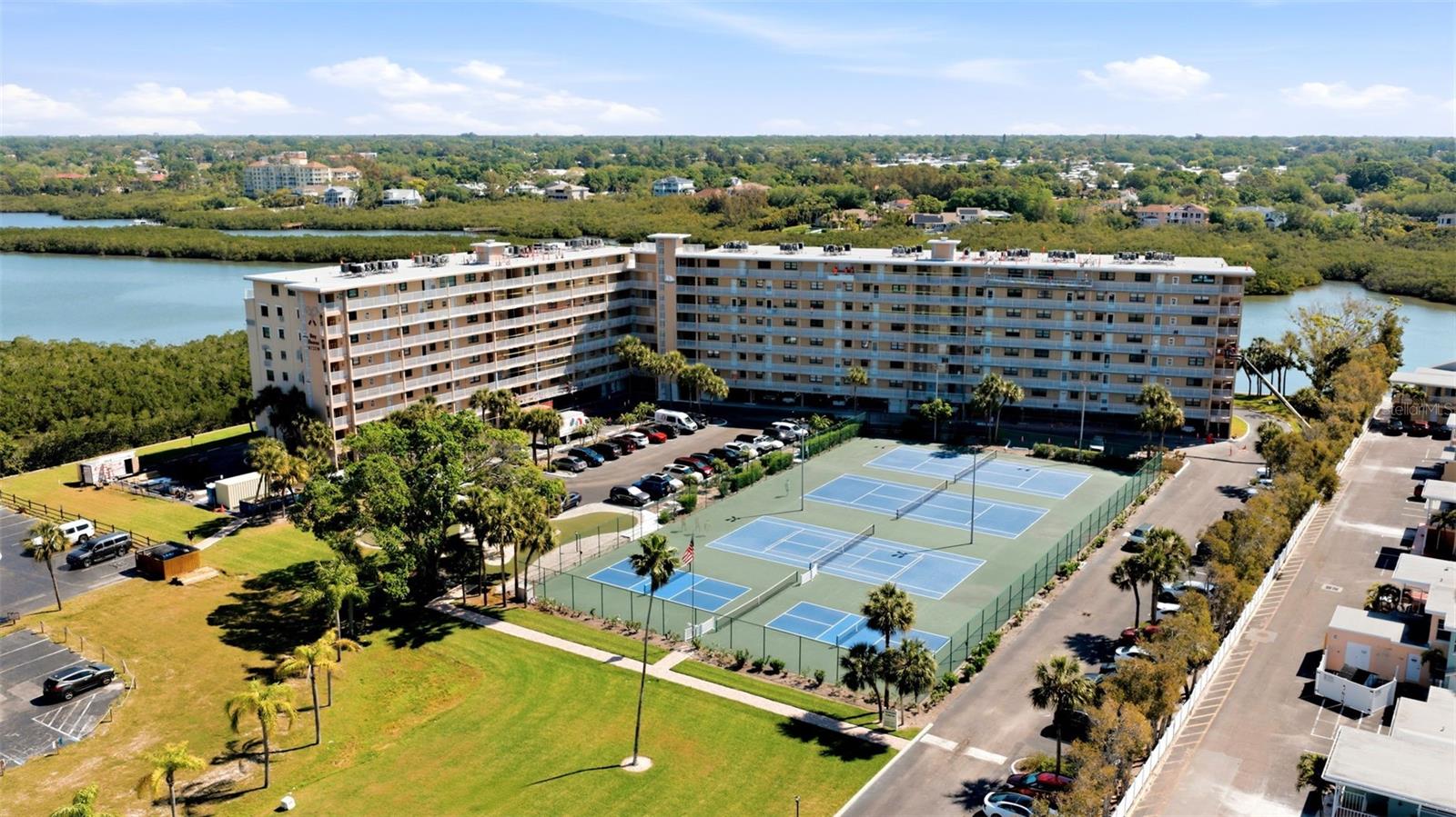 19451 Gulf Blvd #203