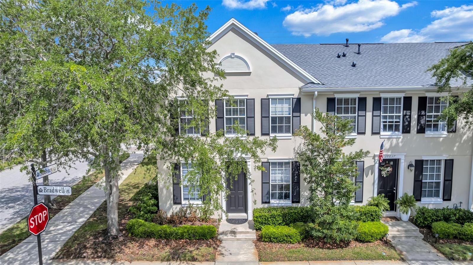 10039 Bradwell Pl