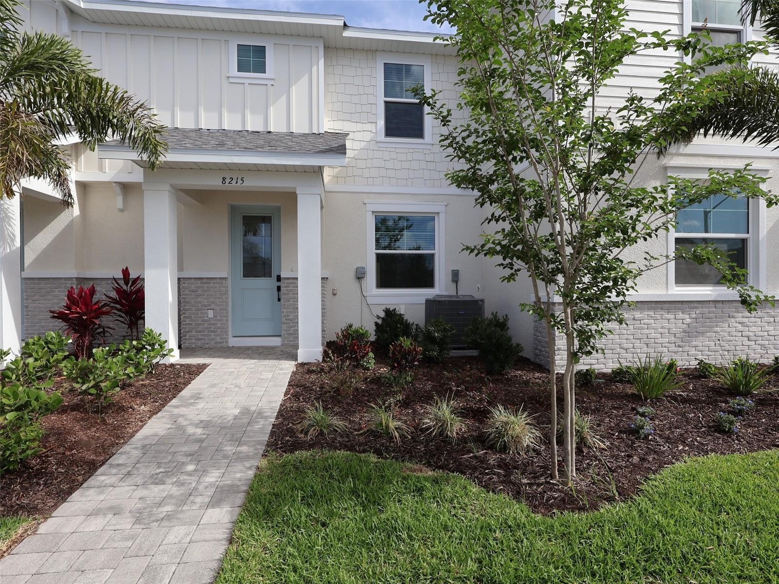 8215 Seaflower Pkwy