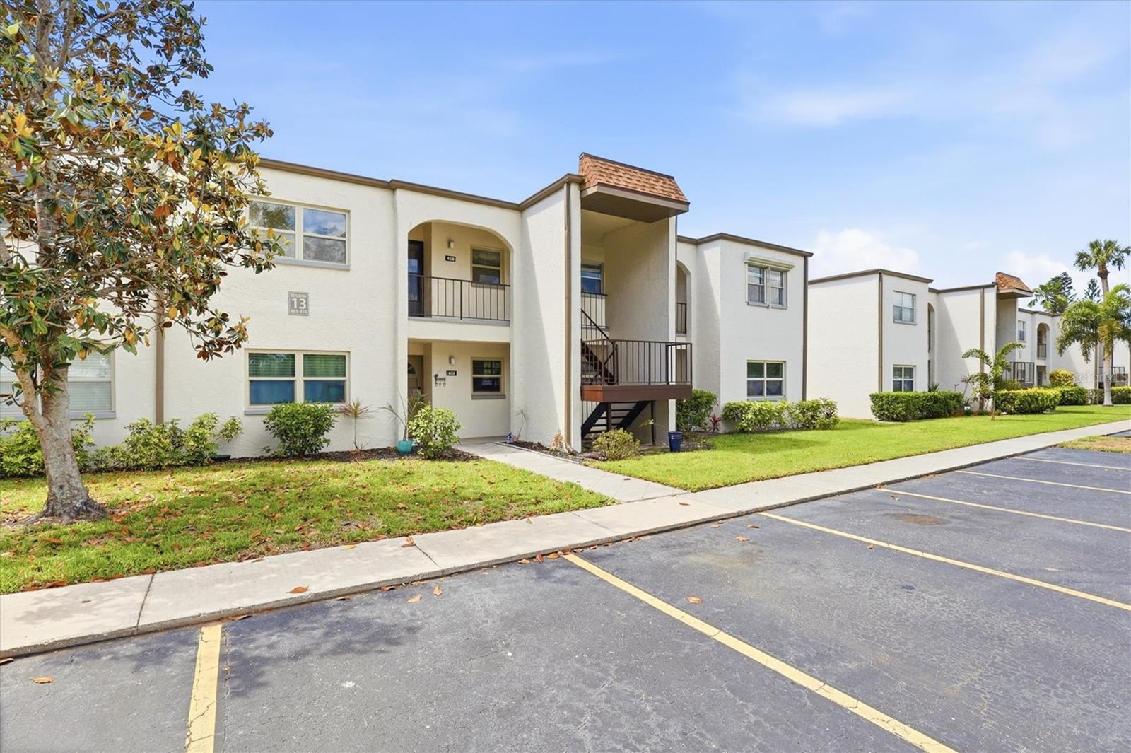 7701 Starkey Rd #412