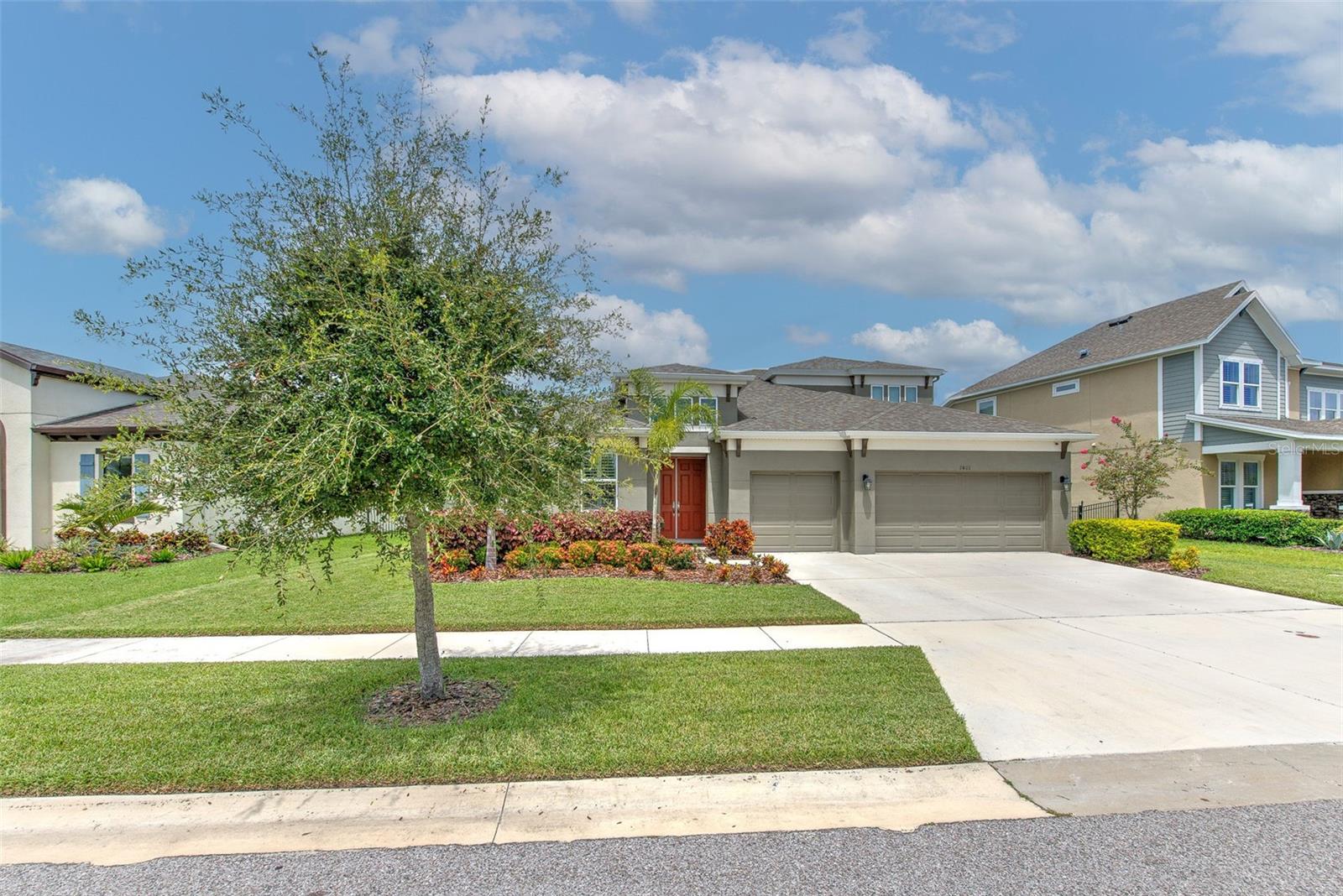 7401 Paradiso Dr