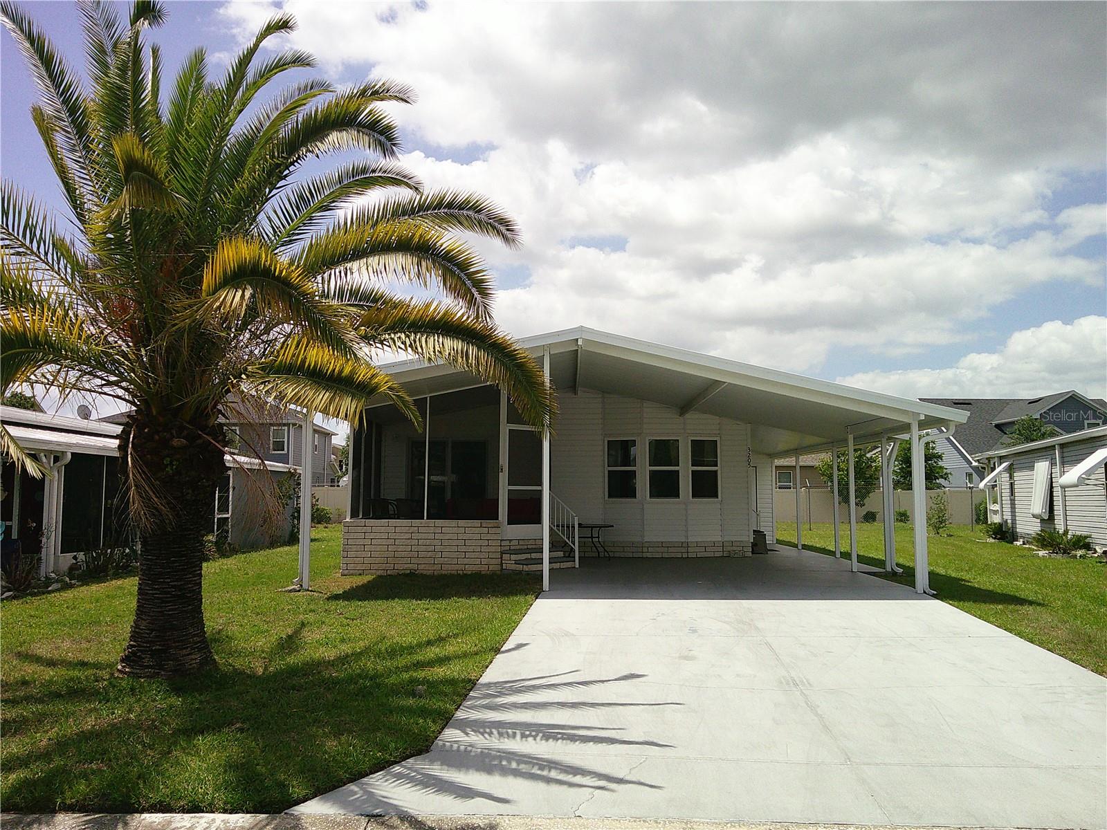 3205 Hickory Dr