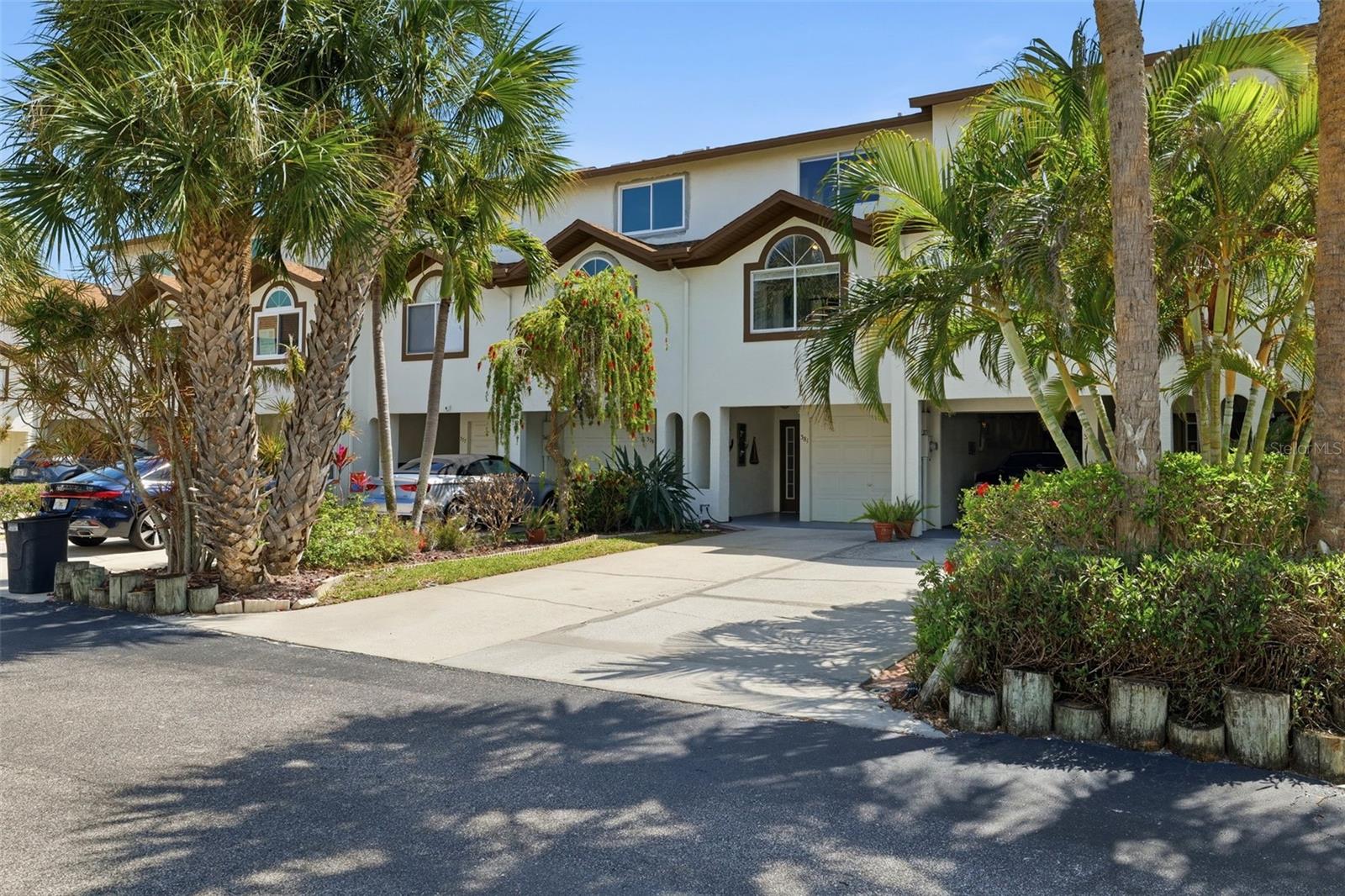 381 Madeira Cir