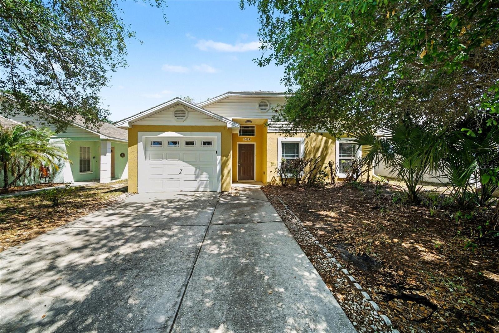 2424 Camden Oaks Pl