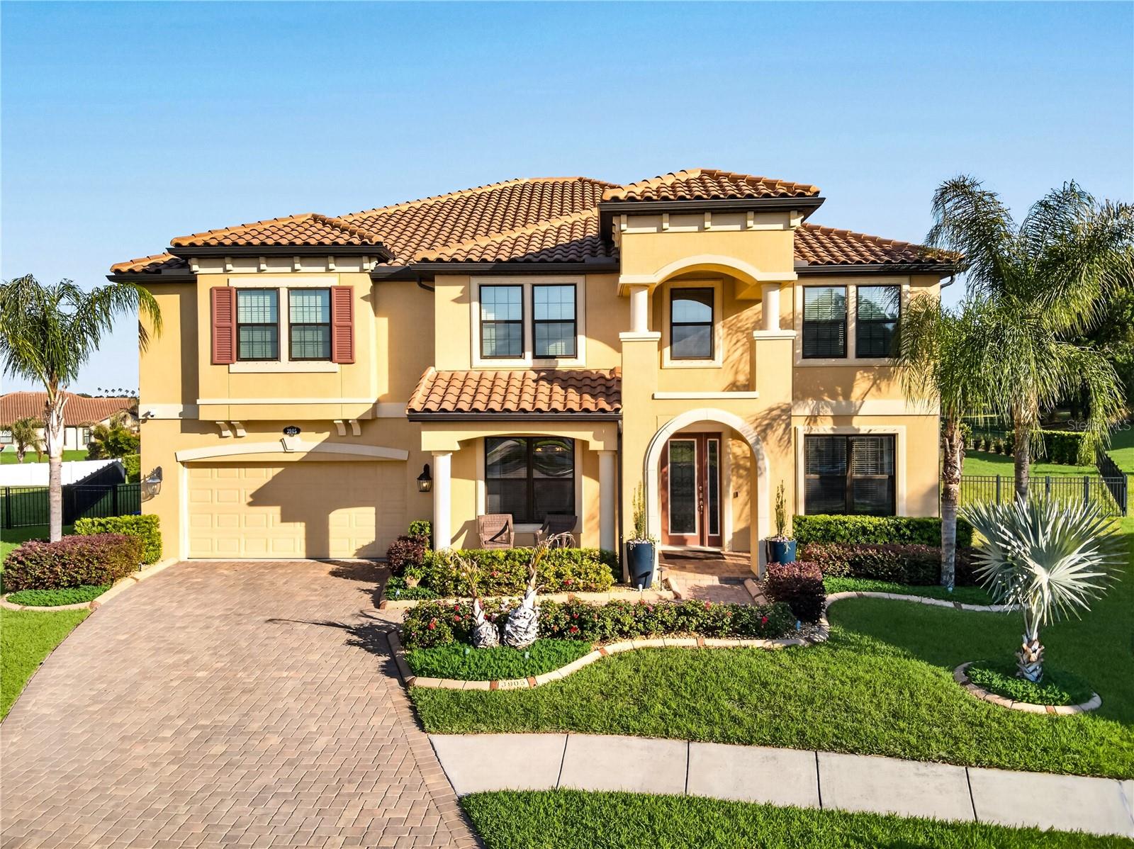 3905 Aquilla Dr
